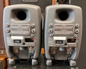 GENELEC 6010A Anthracite (USATO) - immagine 2
